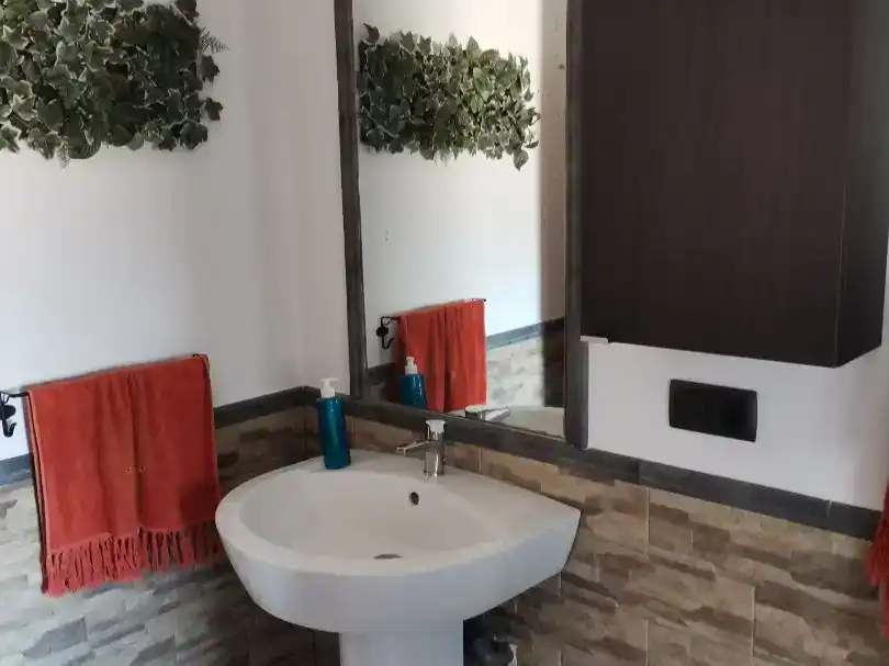 Bany de Pis en venda en Hellín amb Piscina