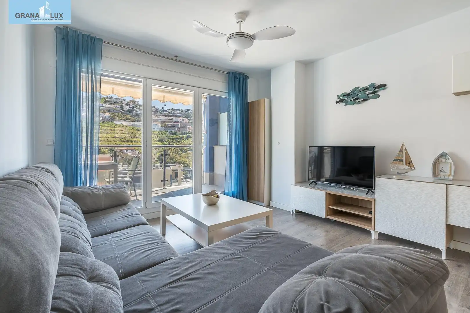 Wohnzimmer von Wohnung zum Verkauf in Almuñécar mit Terrasse, Abstellraum und Balkon