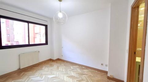 Foto 3 de Piso de alquiler en Calle Alonso Quijano, Tres Olivos - Valverde,  Madrid Capital