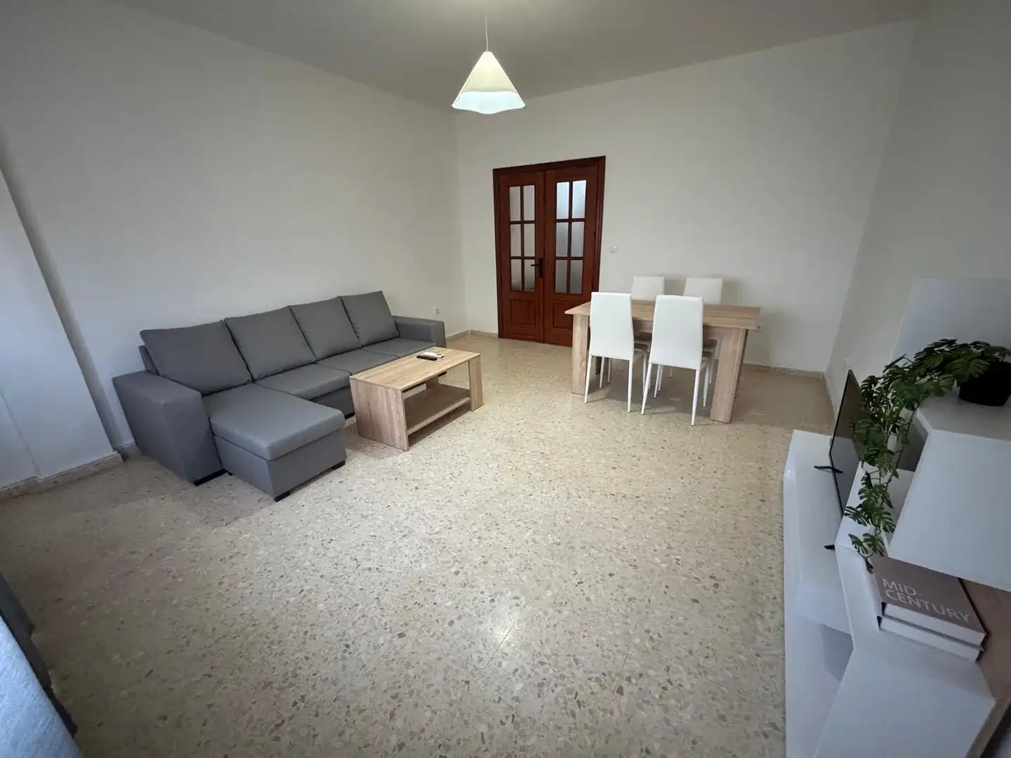 Sala d'estar de Pis de lloguer en Almendralejo amb Aire condicionat, Moblat i Forn