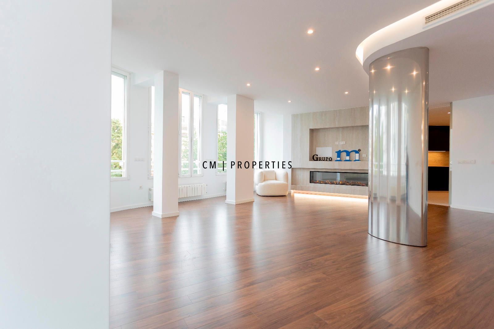 Sala de estar de Piso de alquiler en  Valencia Capital con Aire acondicionado, Calefacción y Parquet