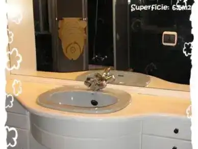 Bathroom of Flat for share in Capiscol - Gamonal
