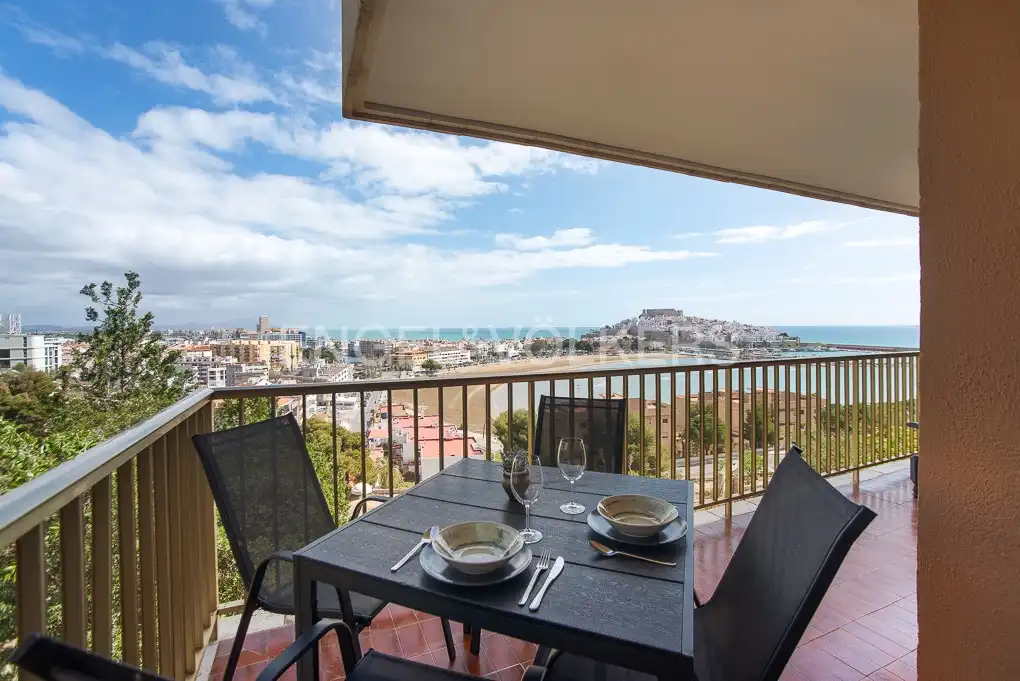 Terrassa de Apartament en venda en Peñíscola / Peníscola amb Calefacció, Moblat i Balcó