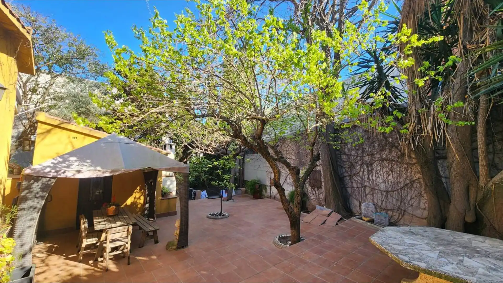 Jardí de Casa o xalet en venda en Rubí amb Aire condicionat i Calefacció