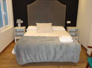 Bedroom of Flat to rent in Gijón   with Heating, Parquet flooring and Furnished