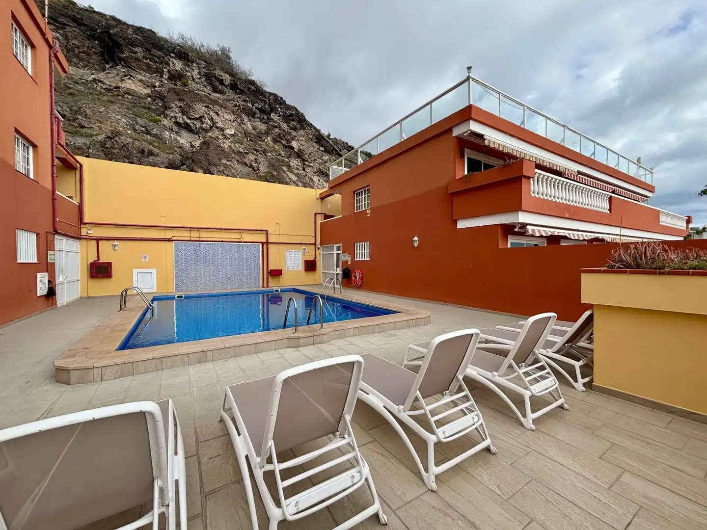 Piscina de Apartament de lloguer en Santiago del Teide amb Terrassa, Moblat i Balcó