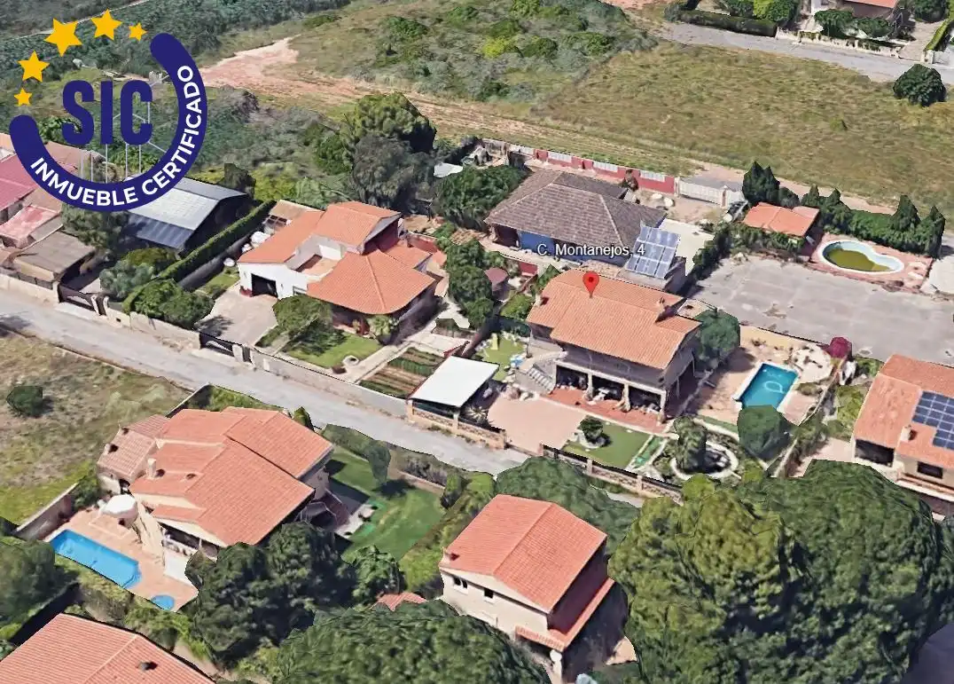 Xalet amb piscina en venda a Calle MONTANEJOS, imagen 4