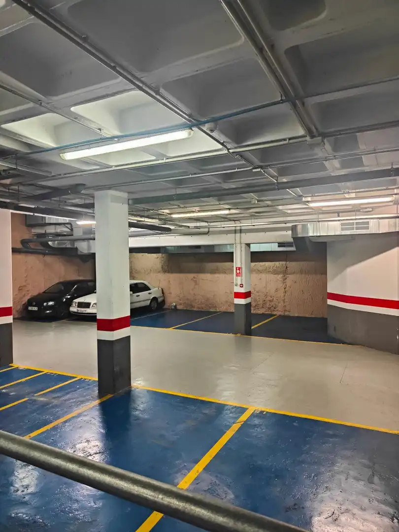 Einzelparkplatz zur Miete in Carrer CAPONATA 8