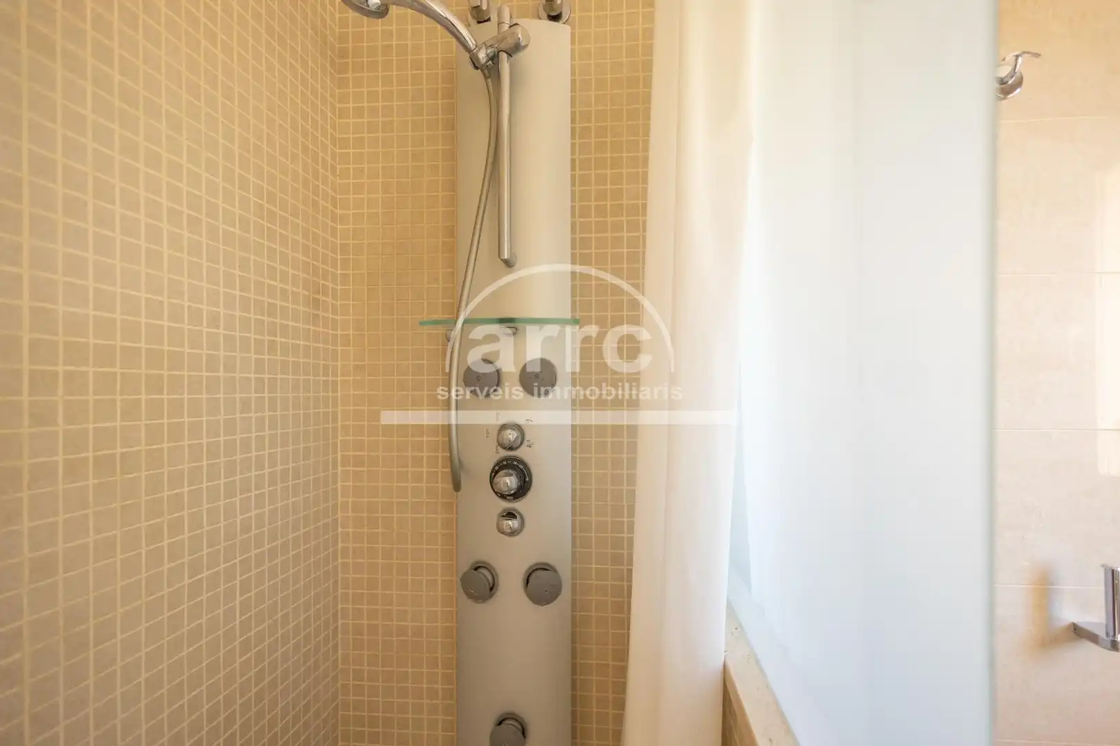 Bathroom of Houses for sale in Vilassar de Dalt  with Air Conditioner, Heating and Private garden