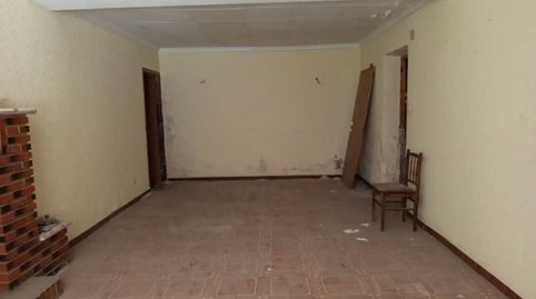 Foto 3 de Casa adosada en venda a Calle Ronda Conta, 33, Corral de Almaguer, Toledo