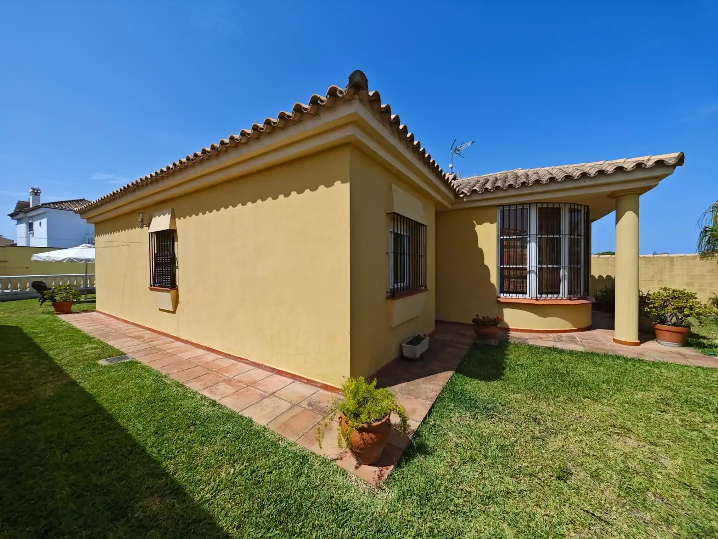 Garden of Houses for sale in Chiclana de la Frontera  with Heating, Private garden and Storage room