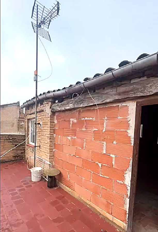 Vista exterior de Àtic en venda en Móra d'Ebre amb Aire condicionat, Calefacció i Parquet