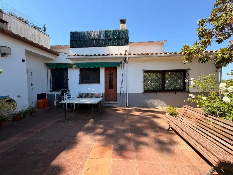 Maison avec terrasse à vendre à Carrer Pere Serrabella