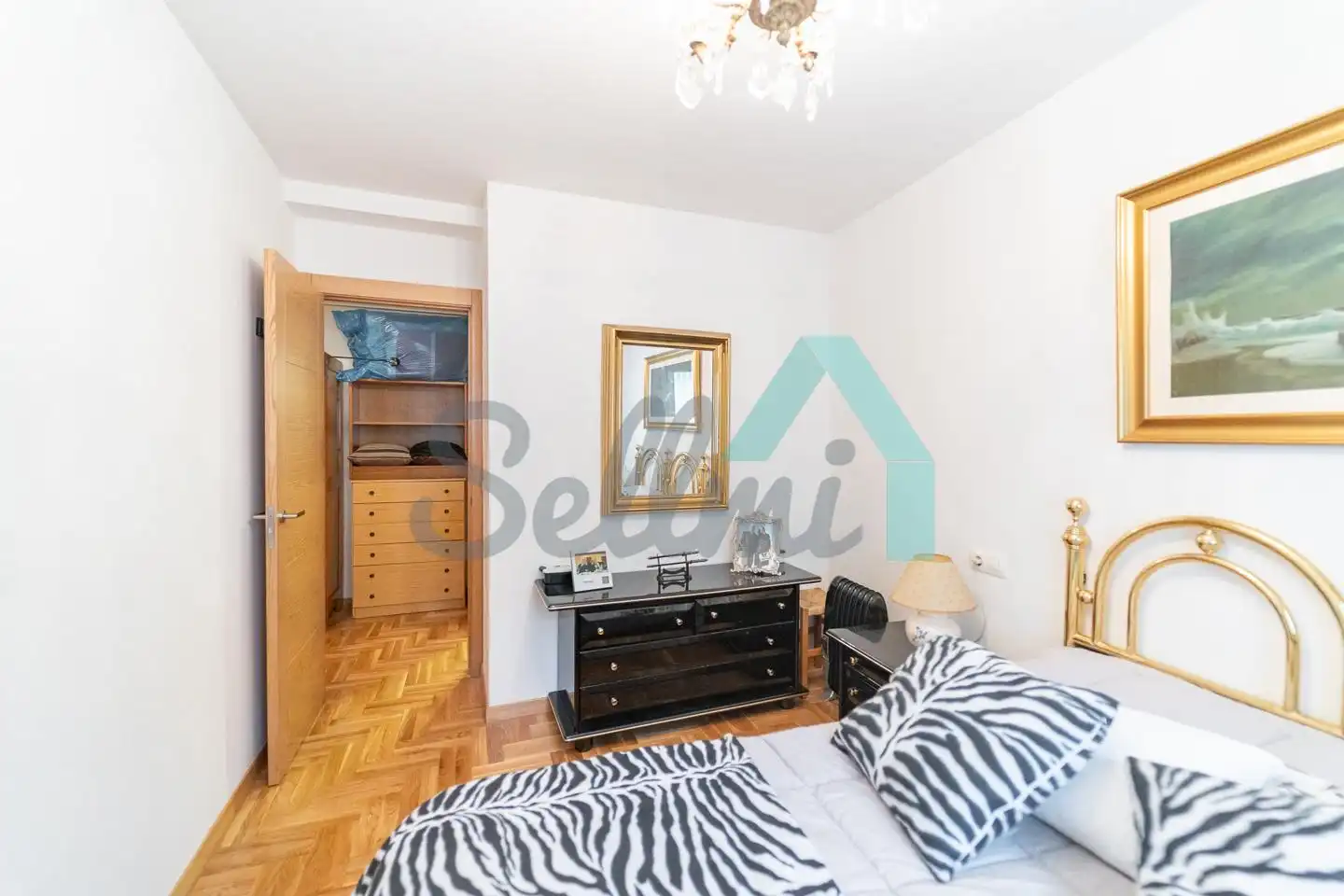 Habitación de Piso en venta en San Martín del Rey Aurelio con Calefacción, Parquet y Trastero