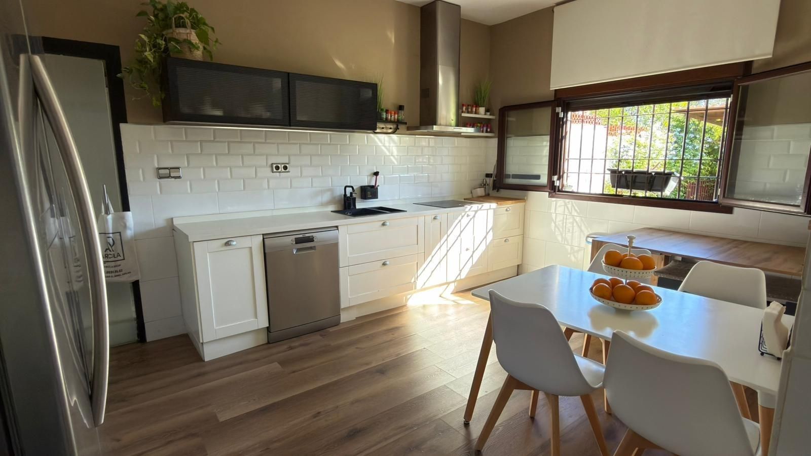 Kitchen of House or chalet for sale in  Córdoba Capital  with Air Conditioner, Heating and Private garden