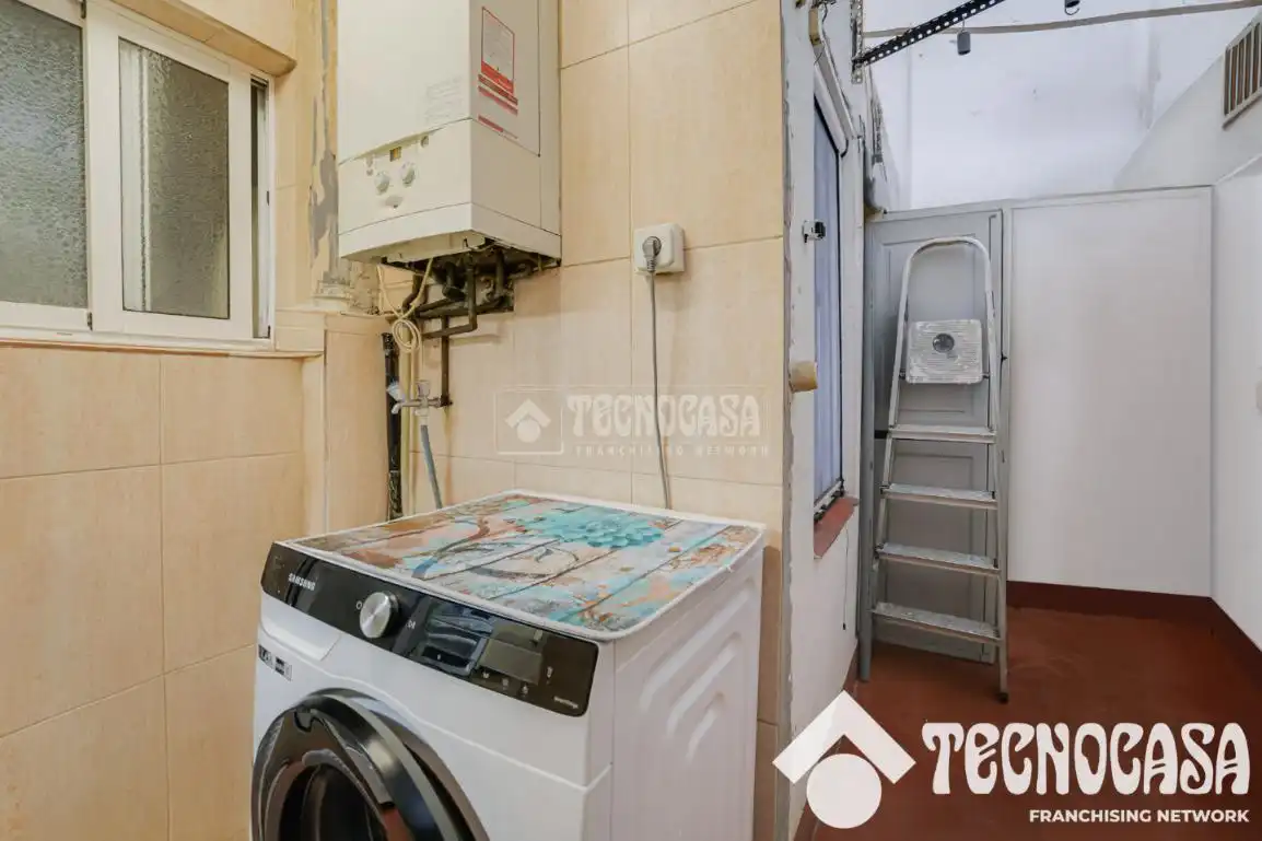 Cocina de Piso en venta en Barcelona con Aire acondicionado y Calefacción