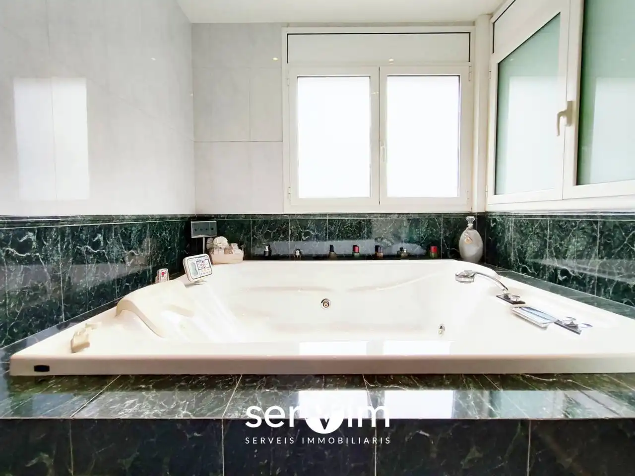 Bathroom of Houses for sale in Llagostera  with Air Conditioner, Private garden and Terrace