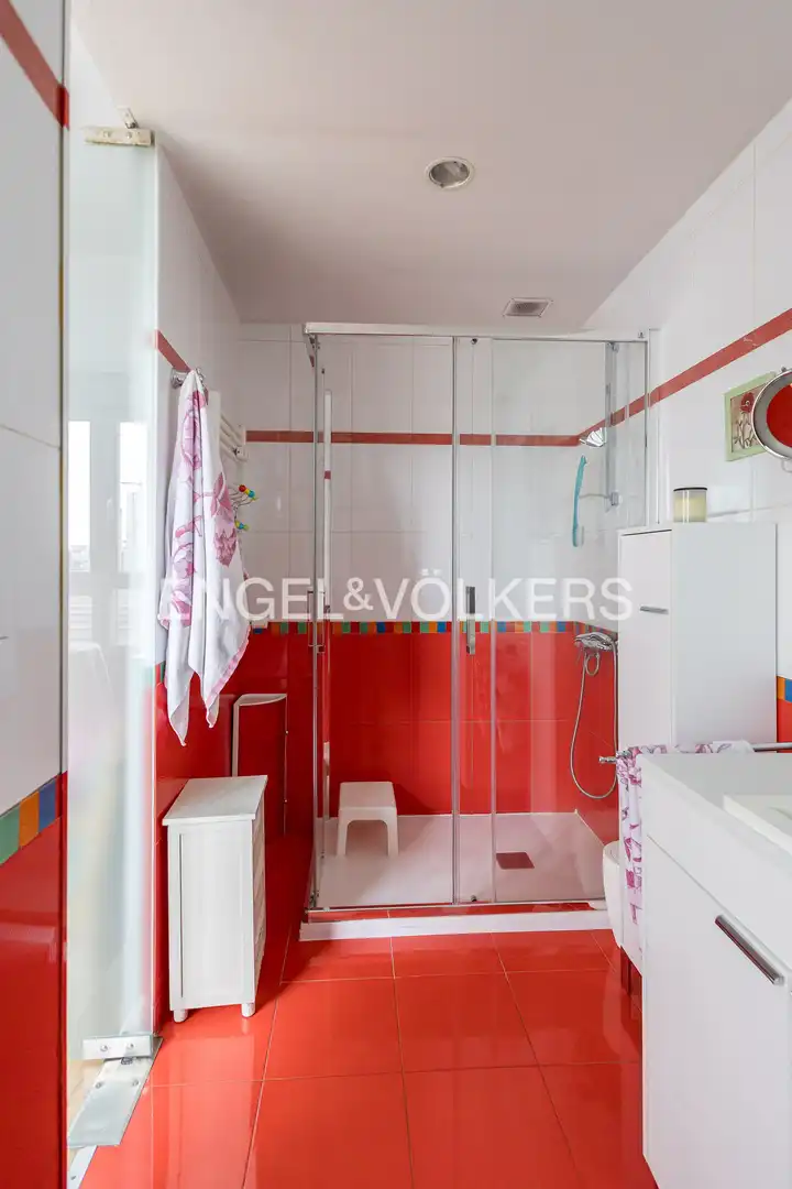 Bathroom of Flat for sale in Madrid  with Heating, Storage room and Furnished
