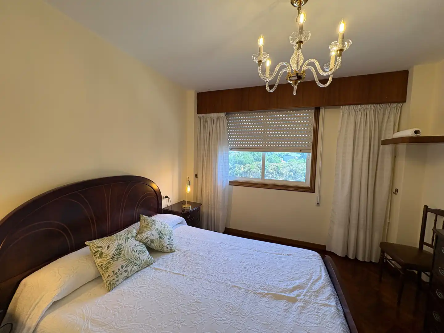 Schlafzimmer von Wohnung zur Miete in A Coruña Capital  mit Möbliert, Ofen und Waschmaschine