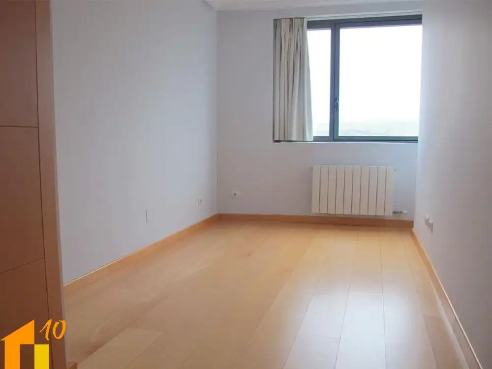 Habitación de Piso de alquiler en Burgos con Calefacción y Trastero