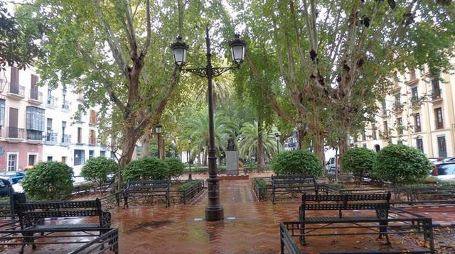 Piso en Alquiler en Calle Ortiz de Zúñiga en Alfalfa - Santa Cruz