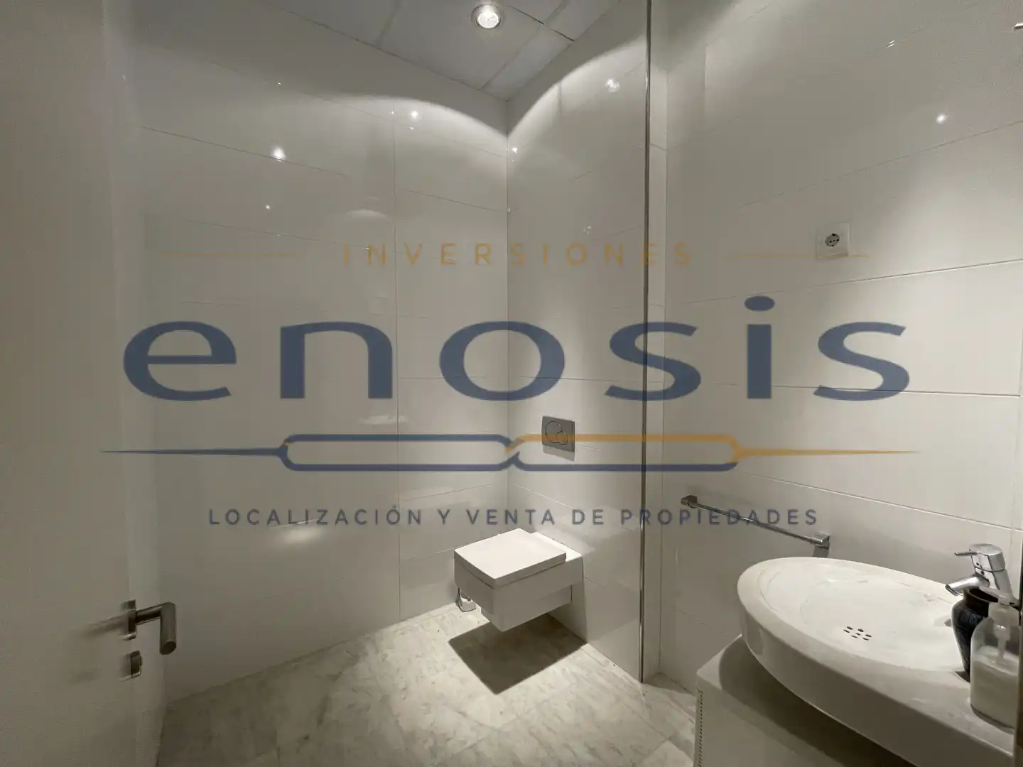 Business premises for sale in Calle Saavedra Fajardo, imagen 6