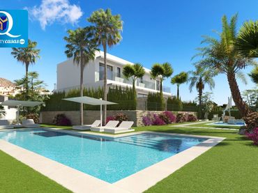 Casa a schiera con piscina in vendita a Golf Bahía