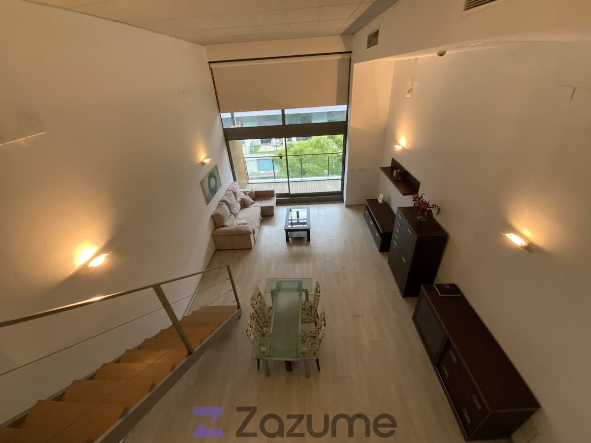 Pis de lloguer a C. de la Cruz Roja, Zona Avenida al Vedat