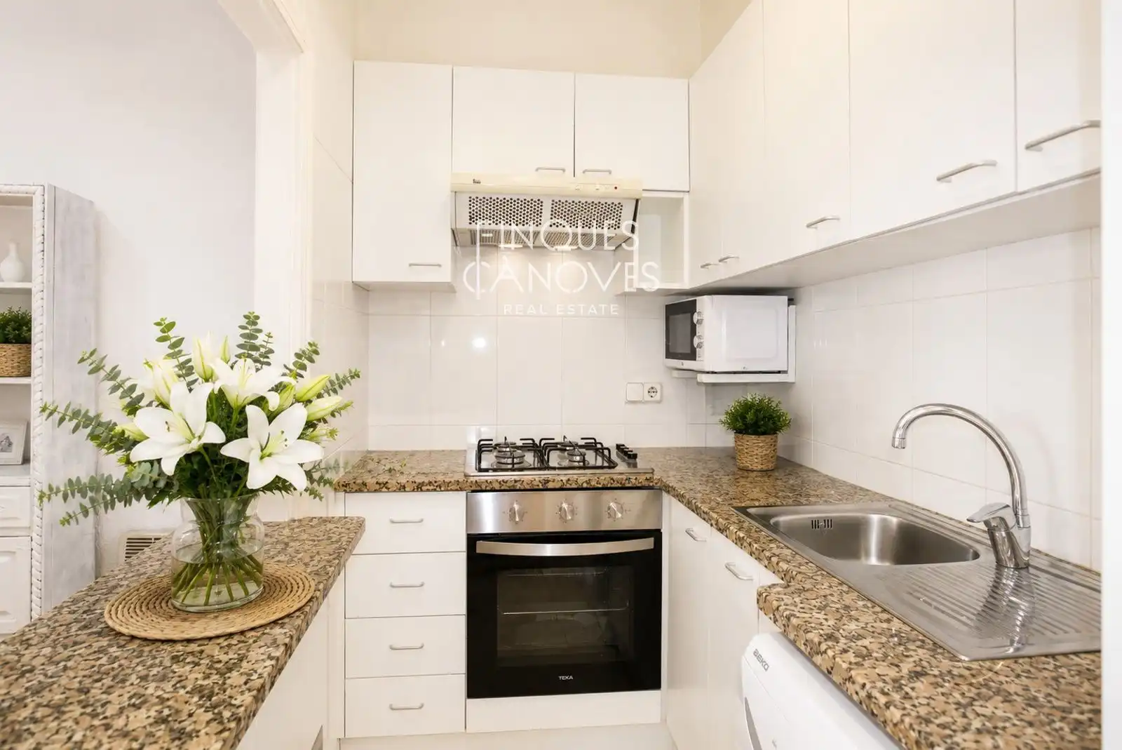 Cocina de Apartamento en venta en Castell d'Aro, Platja d'Aro i s'Agaró con Aire acondicionado, Terraza y Trastero