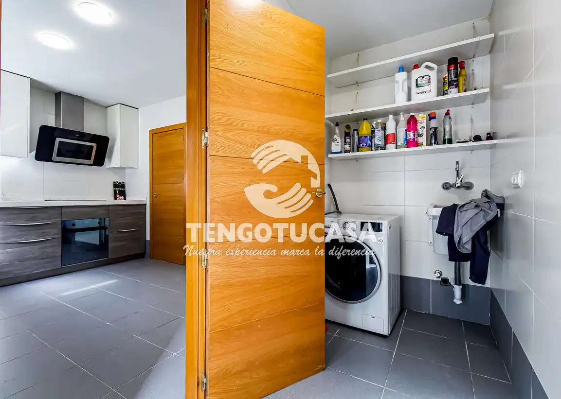 Detached homes for rent in Madrid  with Air Conditioner, Heating and Private garden