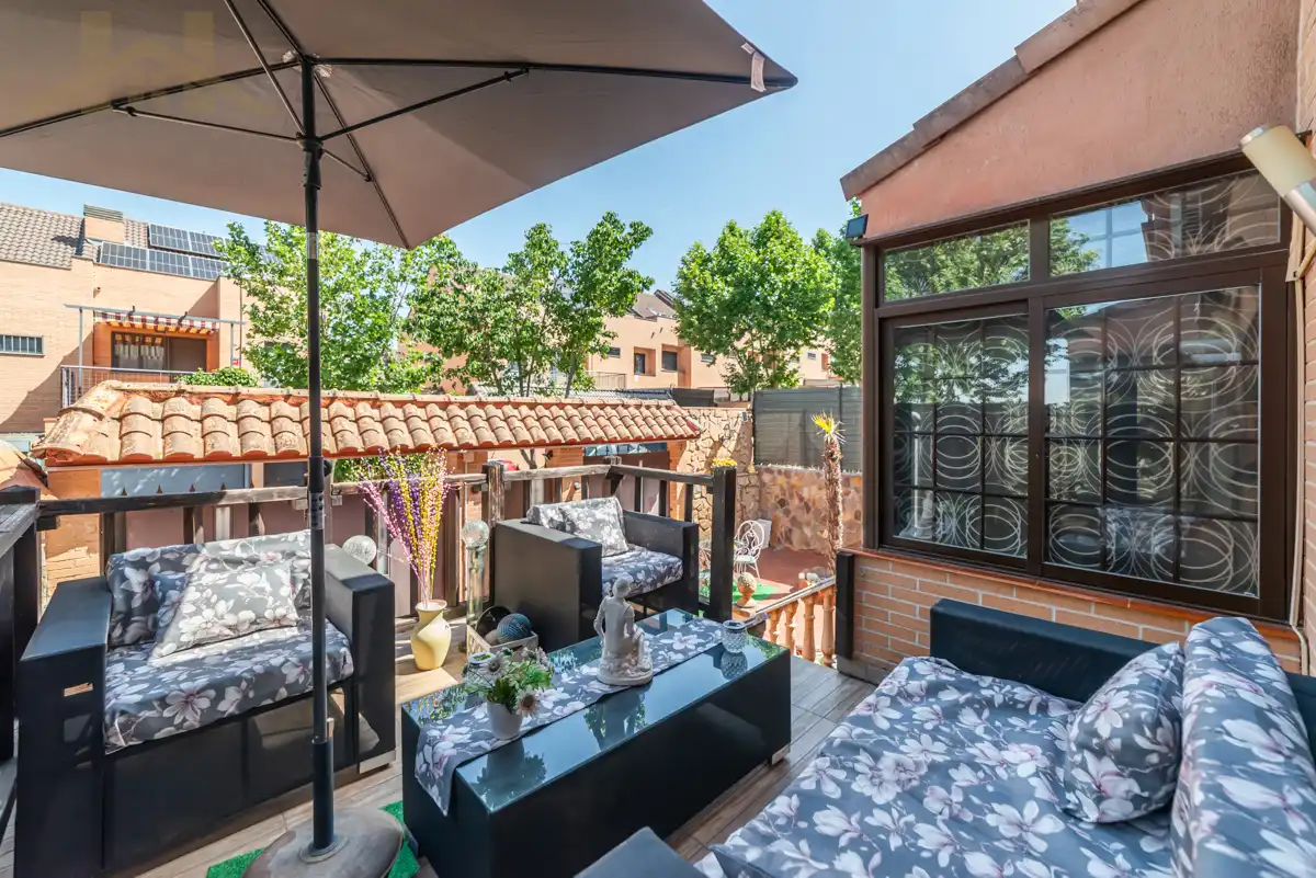 Terraza de Casa o chalet en venta en Mejorada del Campo con Aire acondicionado, Calefacción y Jardín privado