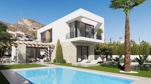 Villa de diseño moderno con vistas al mar