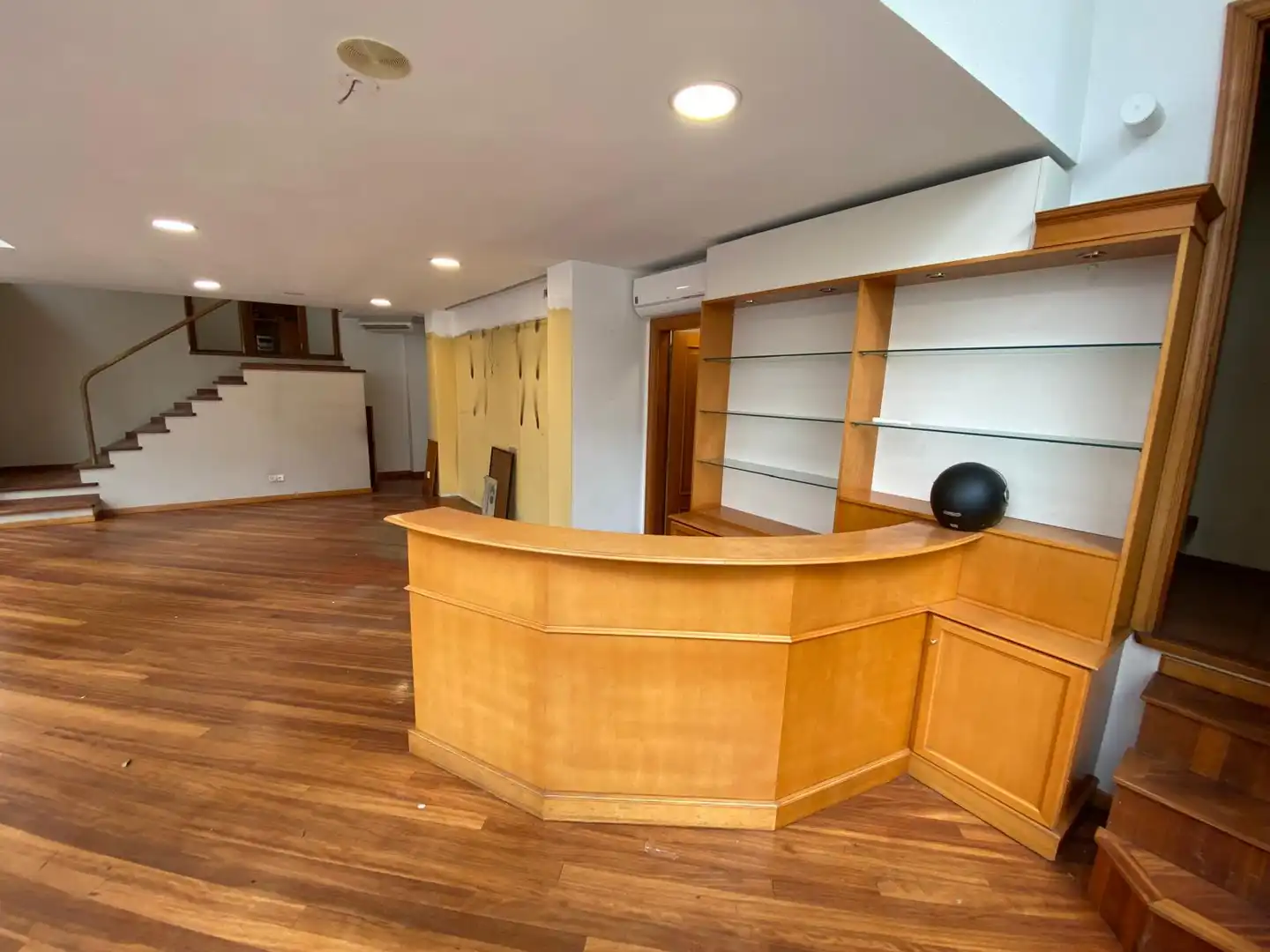 Commercial properties for rent in Vigo   with Air Conditioner, Parquet flooring and Alarm