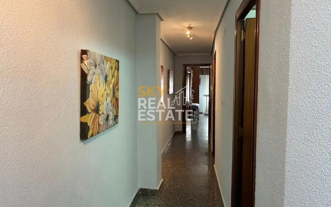 Flat for sale in Silla  with Air Conditioner and Balcony