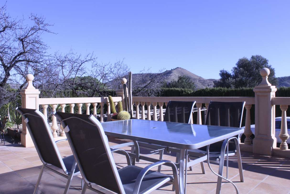 Terrassa de Casa o xalet en venda en Aigües amb Aire condicionat, Calefacció i Jardí privat