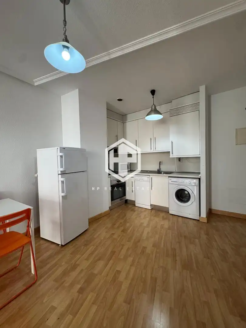 Cocina de Piso en venta en Alcalá de Henares con Calefacción