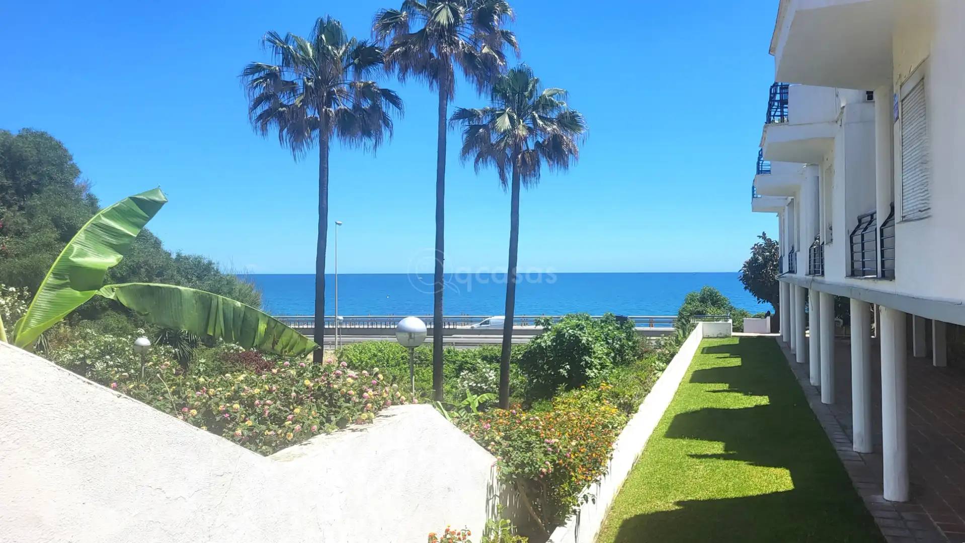 Garten von Einfamilien-Reihenhaus zum Verkauf in Mijas mit Klimaanlage, Heizung und Terrasse