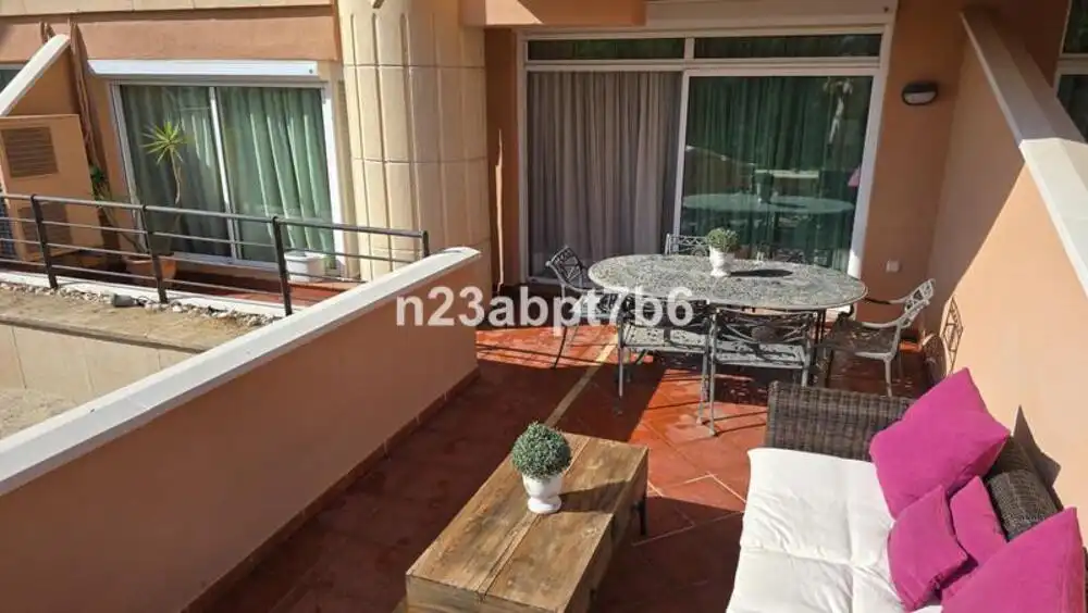 Terrasse von Wohnungen zur Miete in Marbella mit Klimaanlage, Terrasse und Schwimmbad