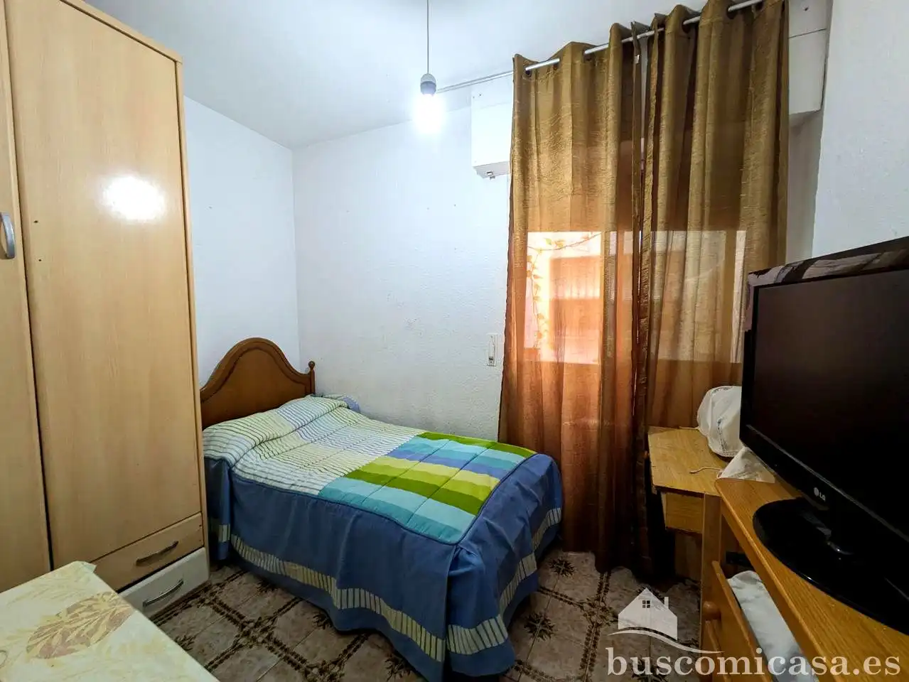 Schlafzimmer von Erdgeschoss zum Verkauf in Linares
