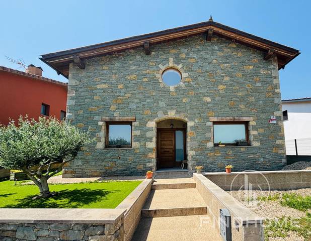 Casa-chalet en Venta en Carrer SANT PRIVAT en La Vall d'en Bas