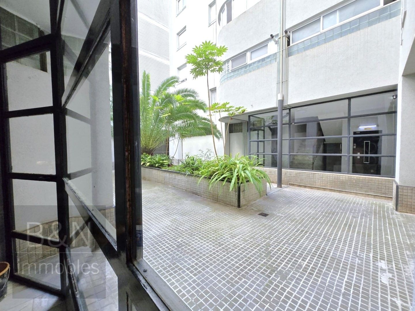 Vista exterior de Pis en venda en Terrassa amb Aire condicionat