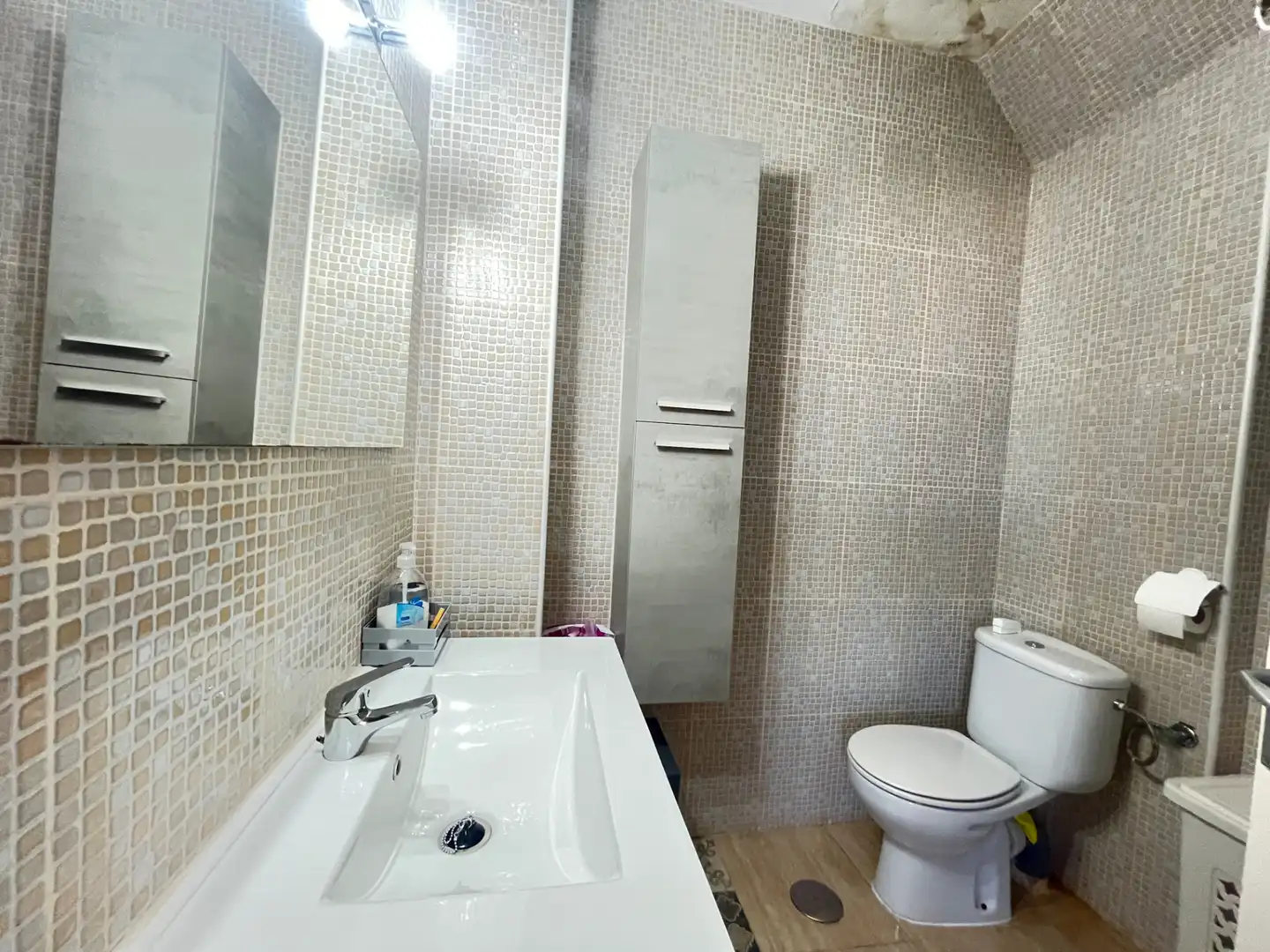 Baño de Piso en venta en Cartagena con Aire acondicionado, Calefacción y Amueblado
