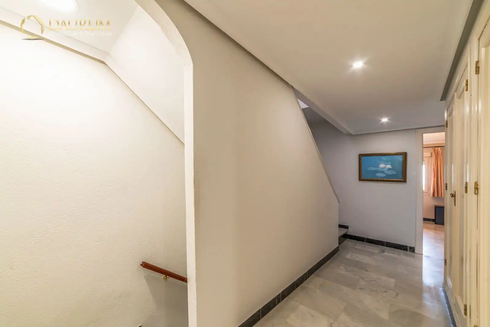 Maisonette zum Verkauf in San Juan de Aznalfarache mit Klimaanlage, Heizung und Terrasse