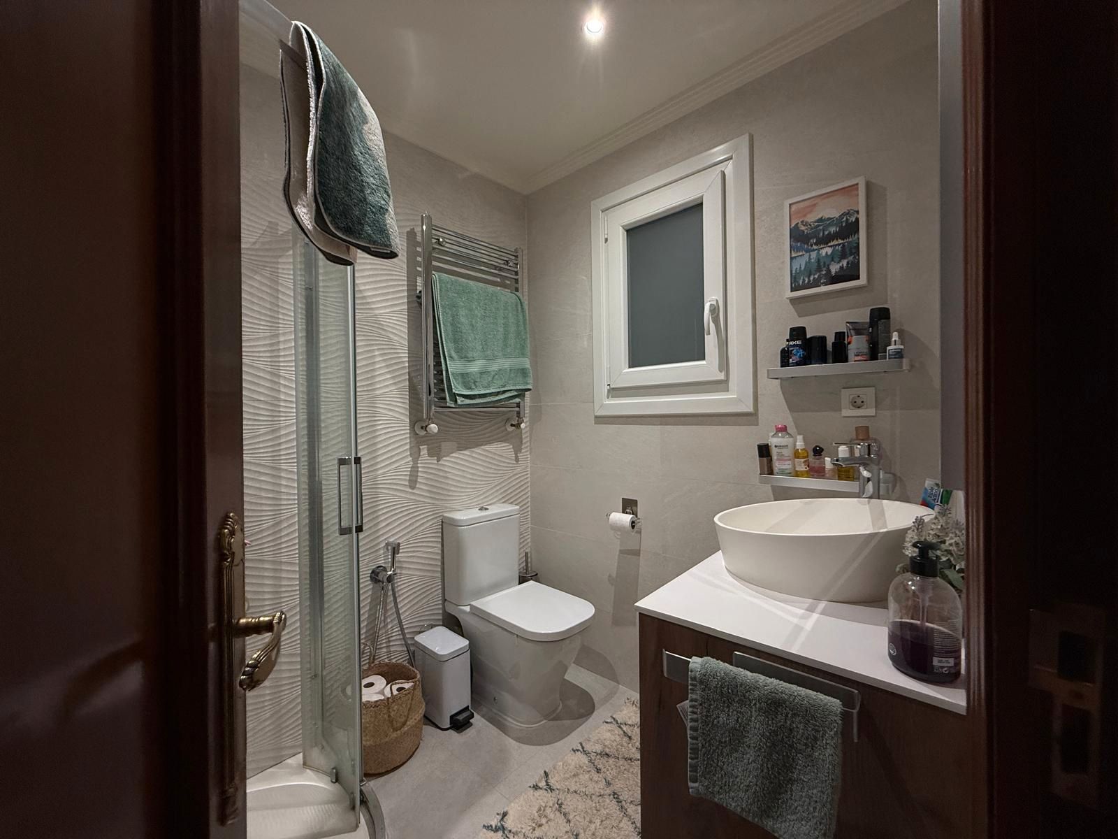 Bathroom of Flat for sale in Bilbao   with Heating and Furnished