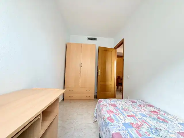 Habitación de Piso en venta en Castellón de la Plana / Castelló de la Plana con Aire acondicionado