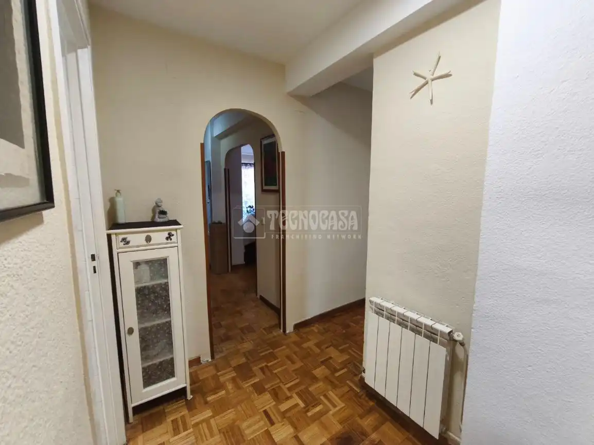 Piso en venta en Azuqueca de Henares con Calefacción, Terraza y Balcón