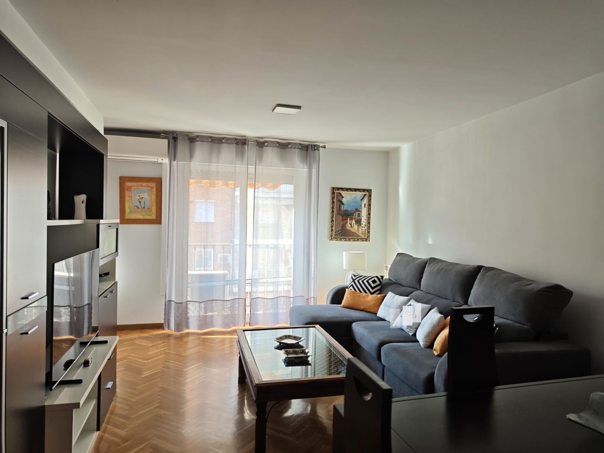 Sala d'estar de Apartament en venda en Alcalá de Henares amb Aire condicionat, Calefacció i Parquet