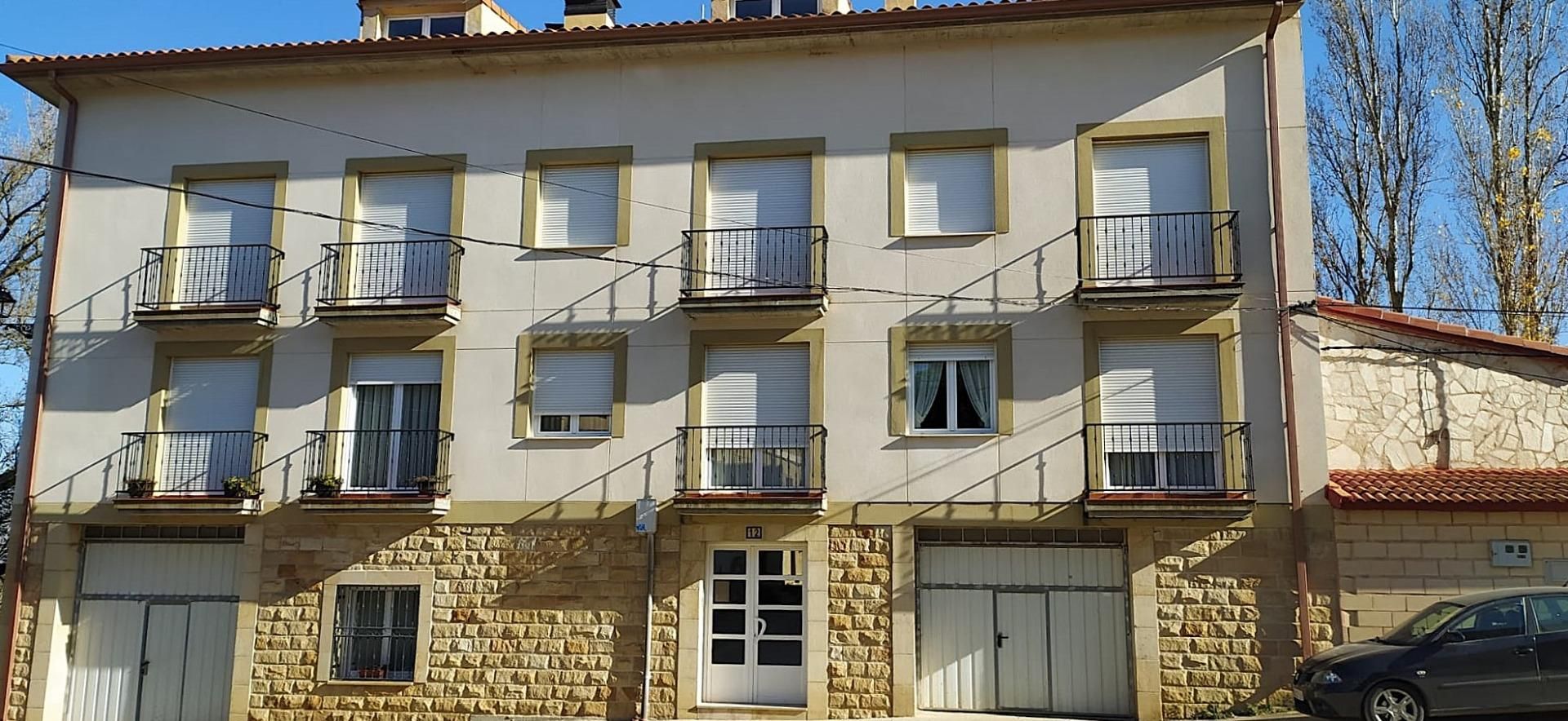 Exterior view of Duplex for sale in Baños de Rioja  with Heating and Terrace