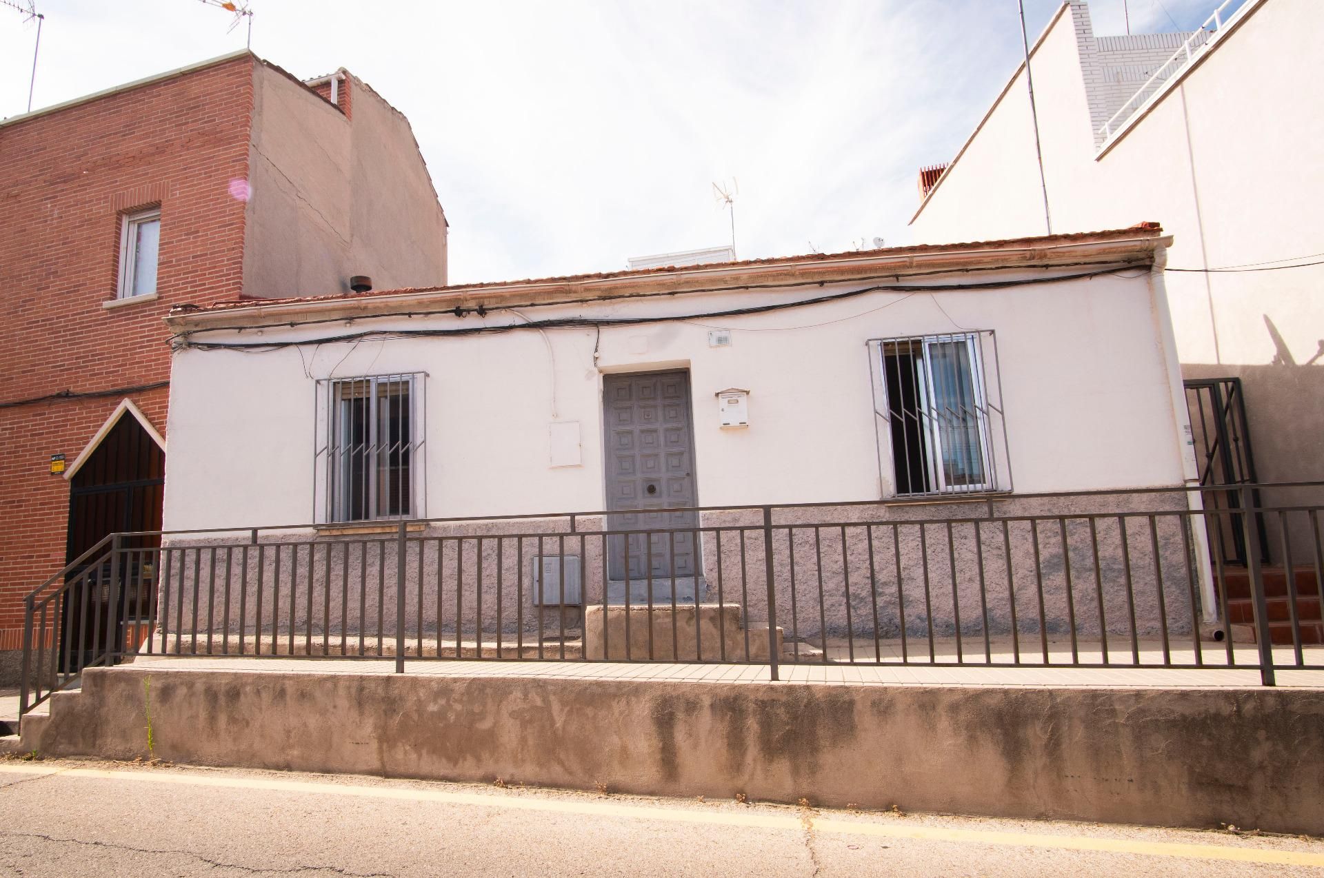 Vista exterior de Casa o xalet en venda en Alcobendas amb Calefacció i Alarma