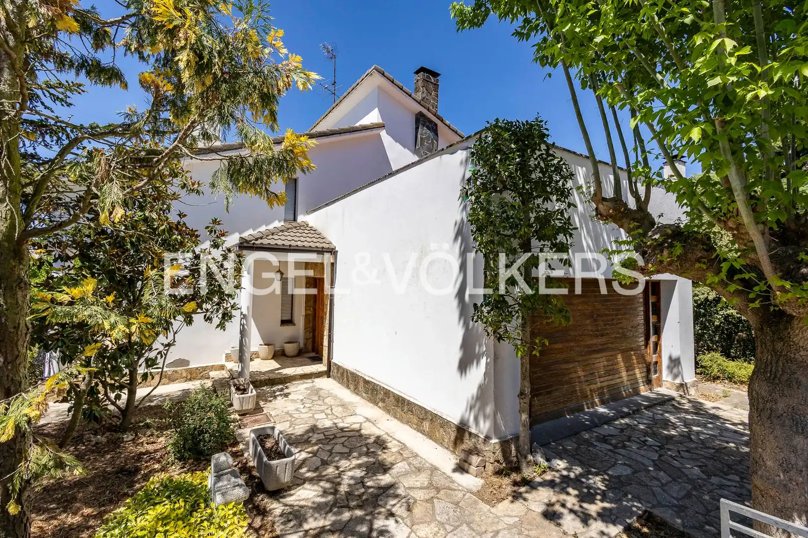 Vista exterior de Casa o xalet en venda en Calaf amb Calefacció, Jardí privat i Terrassa